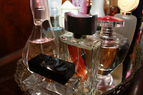 Tελικά, τι είναι το άρωμα; (ή τα parfums, eau de parfums, toilettes